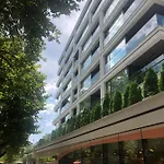 Sea Garden Apartment